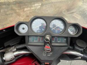 Image 19/26 of Moto Guzzi 1000 SP (1980)