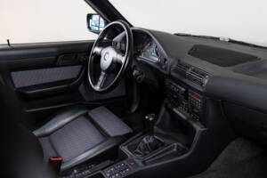 Bild 17/34 von BMW M5 (1993)