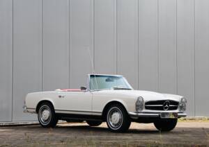 Bild 17/56 von Mercedes-Benz 280 SL (1969)