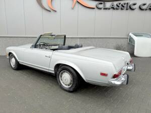 Image 5/36 of Mercedes-Benz 280 SL (1969)