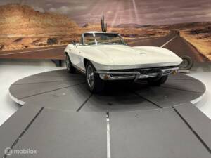 Image 11/50 of Chevrolet Corvette Sting Ray Convertible (1965)