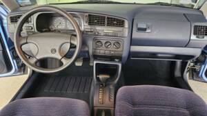Bild 13/60 von Volkswagen Golf III 1.8 (1993)