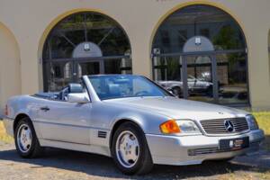 Image 10/50 of Mercedes-Benz 300 SL (1991)