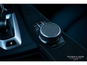 Image 22/50 of BMW M4 CS (2018)