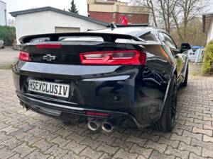 Imagen 21/24 de Chevrolet Camaro 6.2 V8 (2018)