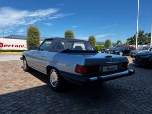 Image 4/15 of Mercedes-Benz 560 SL (1989)