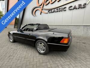 Image 7/50 of Mercedes-Benz 500 SL (1991)