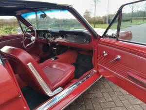 Afbeelding 3/8 van Ford Mustang 200 (1966)