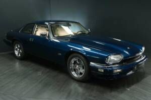 Image 7/49 de Jaguar XJS 4.0 (1995)