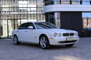 Imagen 15/77 de Jaguar XJ 8 4.2 (2005)