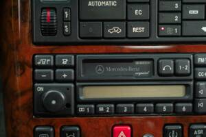 Afbeelding 49/50 van Mercedes-Benz SL 600 (1994)