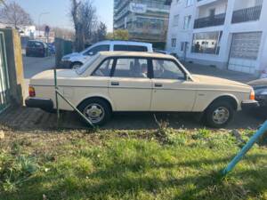 Bild 49/54 von Volvo 240 Diesel (1982)
