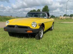 Image 5/8 de MG MGB (1980)