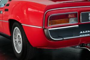 Image 17/50 of Alfa Romeo Montreal (1973)