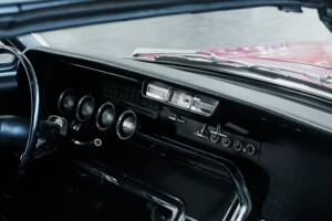 Bild 43/50 von Ford Thunderbird (1966)