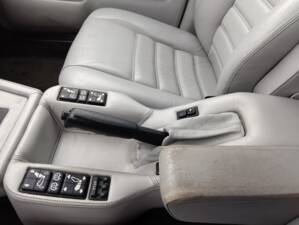 Bild 79/113 von BMW 735i (1986)