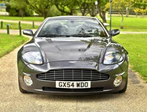 Bild 2/50 von Aston Martin V12 Vanquish S (2005)