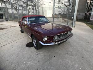 Image 27/32 of Ford Mustang 289 (1968)