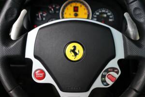 Image 26/50 de Ferrari F 430 (2010)