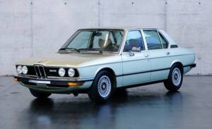 Image 1/25 of BMW 525 (1977)