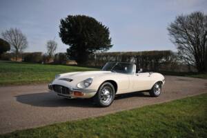 Image 4/37 de Jaguar Type E V12 (1972)