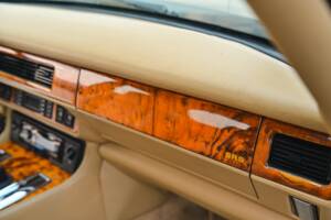 Image 35/55 de Jaguar XJS 6.0 (1994)