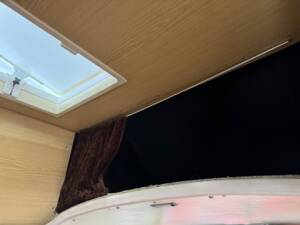 Image 68/100 of Volkswagen T2b Westfalia (1979)