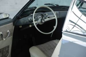 Image 19/50 of Volkswagen Karmann Ghia 1500 (1961)