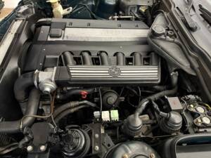 Bild 11/18 von BMW 525i Touring (1994)