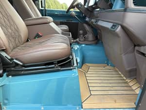 Image 17/33 de Land Rover Defender 90 (1997)