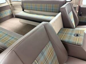 Afbeelding 16/33 van Land Rover 109 (1989)