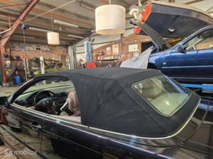 Image 33/38 of BMW 323Ci (2000)