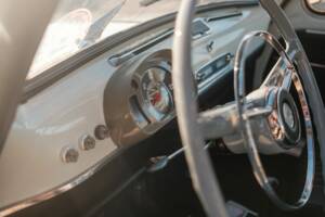 Image 8/8 of SEAT 600 E (1972)