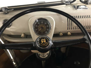 Image 17/24 de Volkswagen T1 camper (1963)