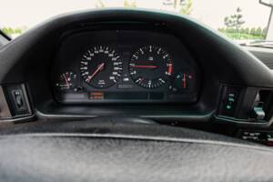 Afbeelding 41/52 van BMW M5 (1992)