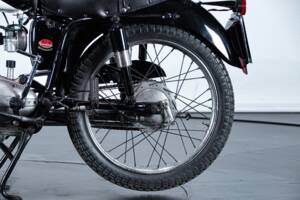 Image 27/50 of Mondial 125 (1961)