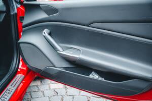 Image 38/56 of Ferrari 488 GTB (2020)