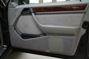 Bild 46/50 von Mercedes-Benz E 280 T (1994)