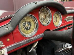 Image 37/50 of Alfa Romeo Giulietta Spider Veloce (1959)
