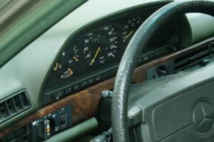 Bild 45/50 von Mercedes-Benz 300 SEL (1986)