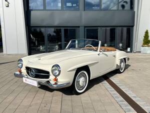 Afbeelding 19/28 van Mercedes-Benz 190 SL (1960)