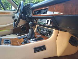 Image 21/40 of Jaguar XJ-S 3.6 (1987)