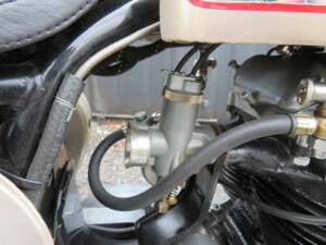 Image 25/44 de BSA A 10 Golden Flash (1960)