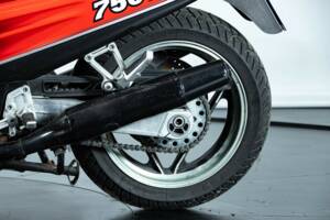 Bild 19/50 von Ducati 750 Paso (1987)