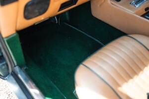 Bild 30/37 von Aston Martin V8 Volante (1979)