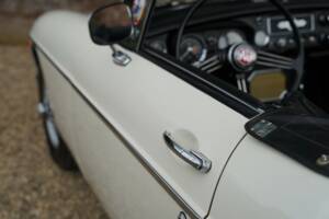 Bild 46/50 von MG MGB (1966)