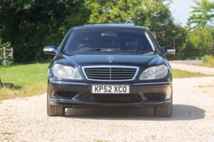 Immagine 6/50 di Mercedes-Benz S 55 AMG (2002)