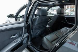 Bild 20/32 von BMW M5 Touring (2007)