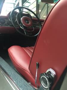 Afbeelding 10/51 van Mercedes-Benz 230 SL (1966)