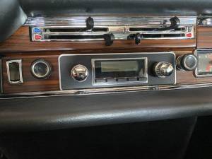 Immagine 43/48 di Mercedes-Benz 280 SE 3,5 (1971)